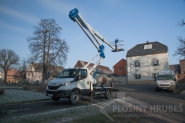 Vysokozdvižná auto plošina k pronájmu 